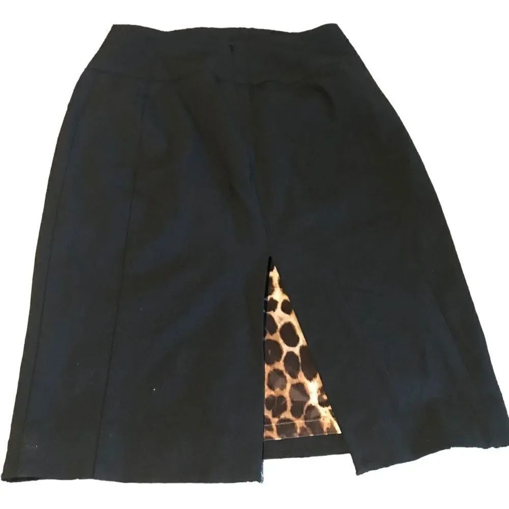 Express design studio size 0 black leopard lined skirt excellent condition